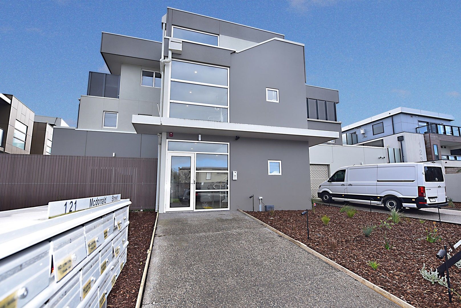 2 bedrooms Apartment / Unit / Flat in 6/121 McDonald Street MORDIALLOC VIC, 3195