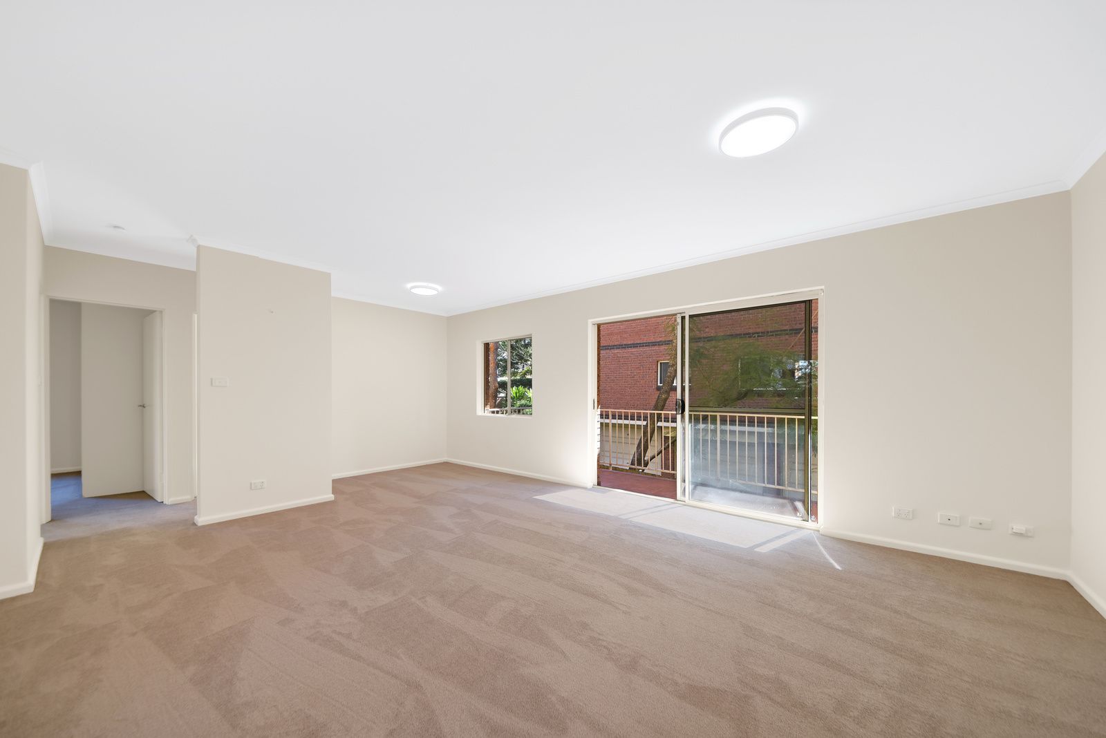 2 bedrooms Apartment / Unit / Flat in 1/62 Albert Street HORNSBY NSW, 2077