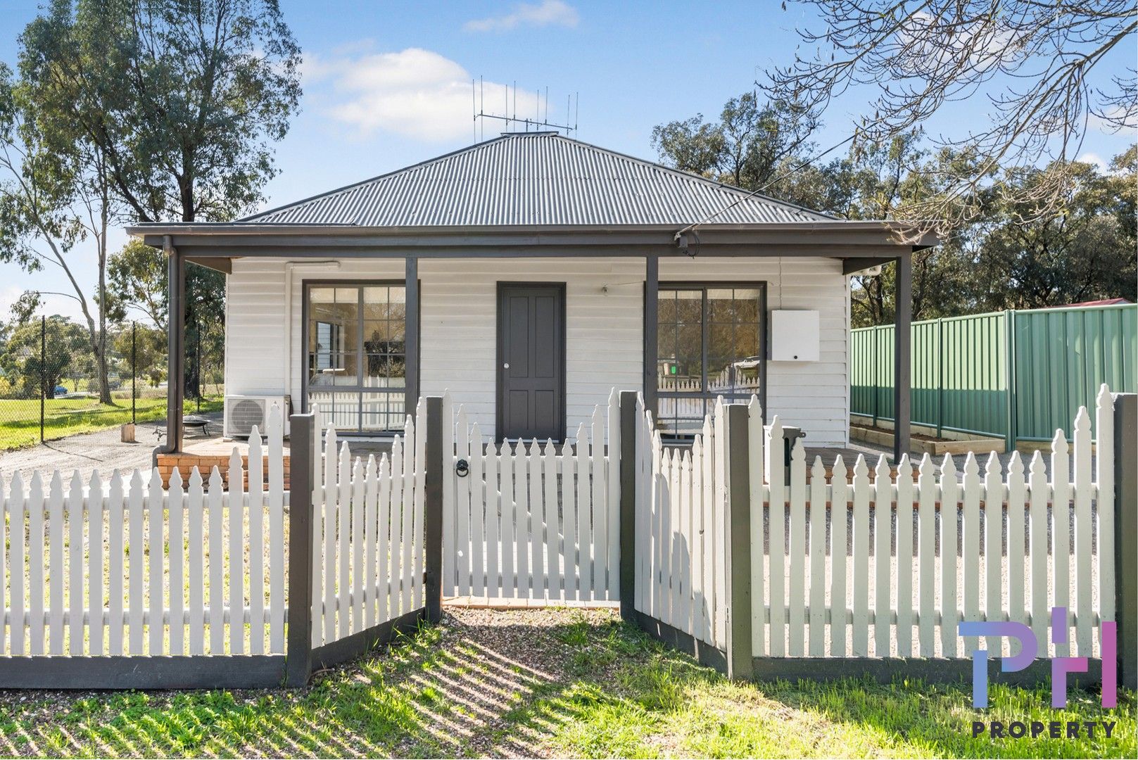 3 bedrooms House in 3 Obrien Street QUARRY HILL VIC, 3550
