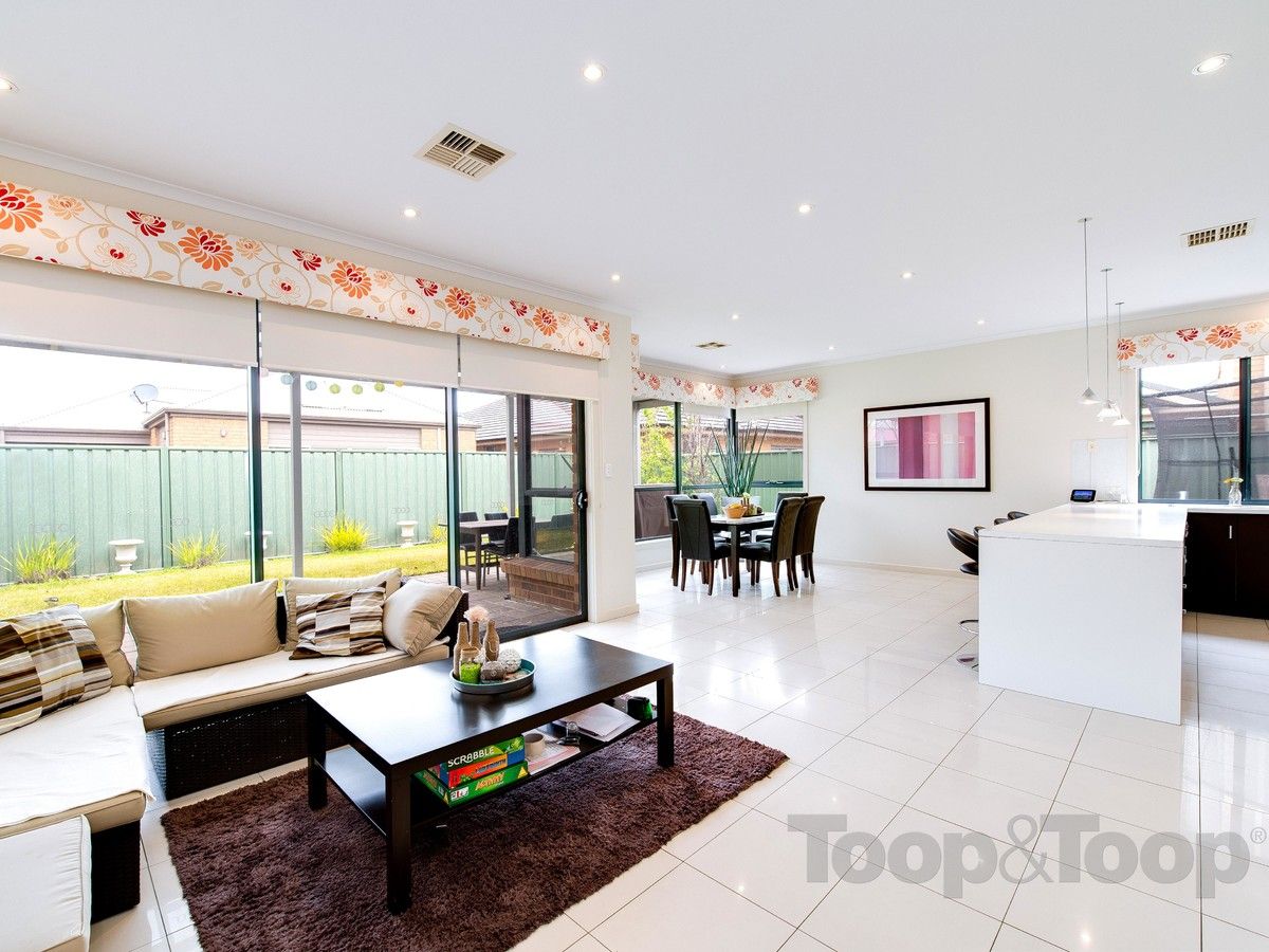 8 Dutton Avenue, Mawson Lakes SA 5095, Image 2