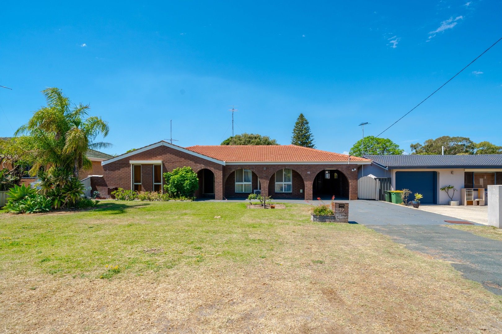 42 Gillark Street, Dudley Park WA 6210, Image 0