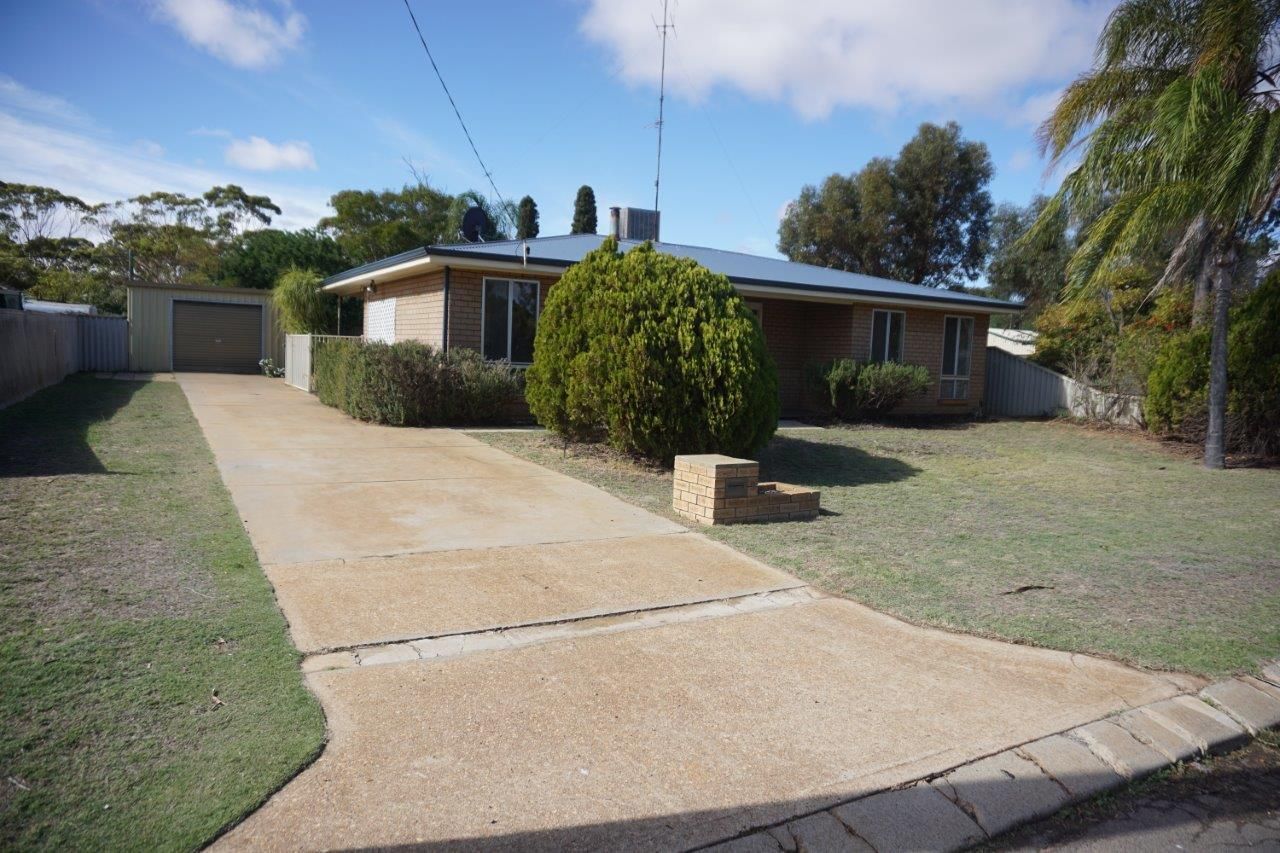 9 Standen Place, Moora WA 6510, Image 1