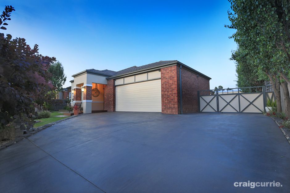 1 Carrington Drive, Pakenham VIC 3810, Image 2