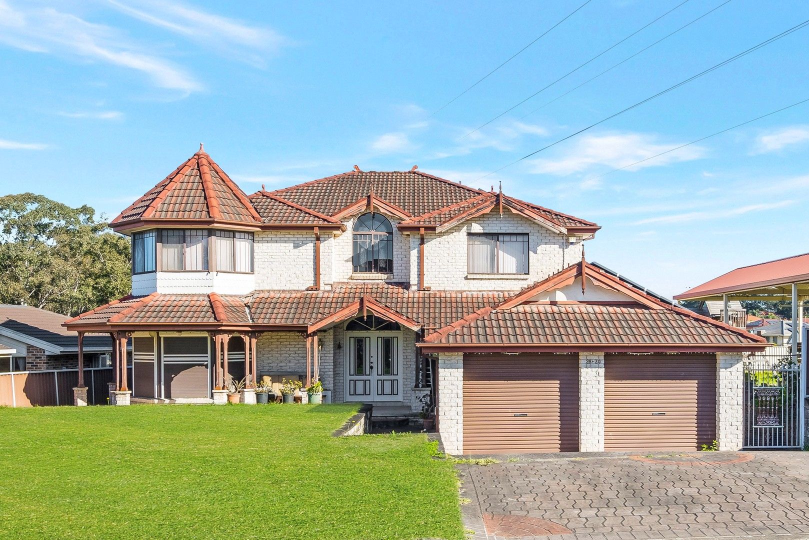 5 bedrooms House in 28 Greer Street BONNYRIGG HEIGHTS NSW, 2177