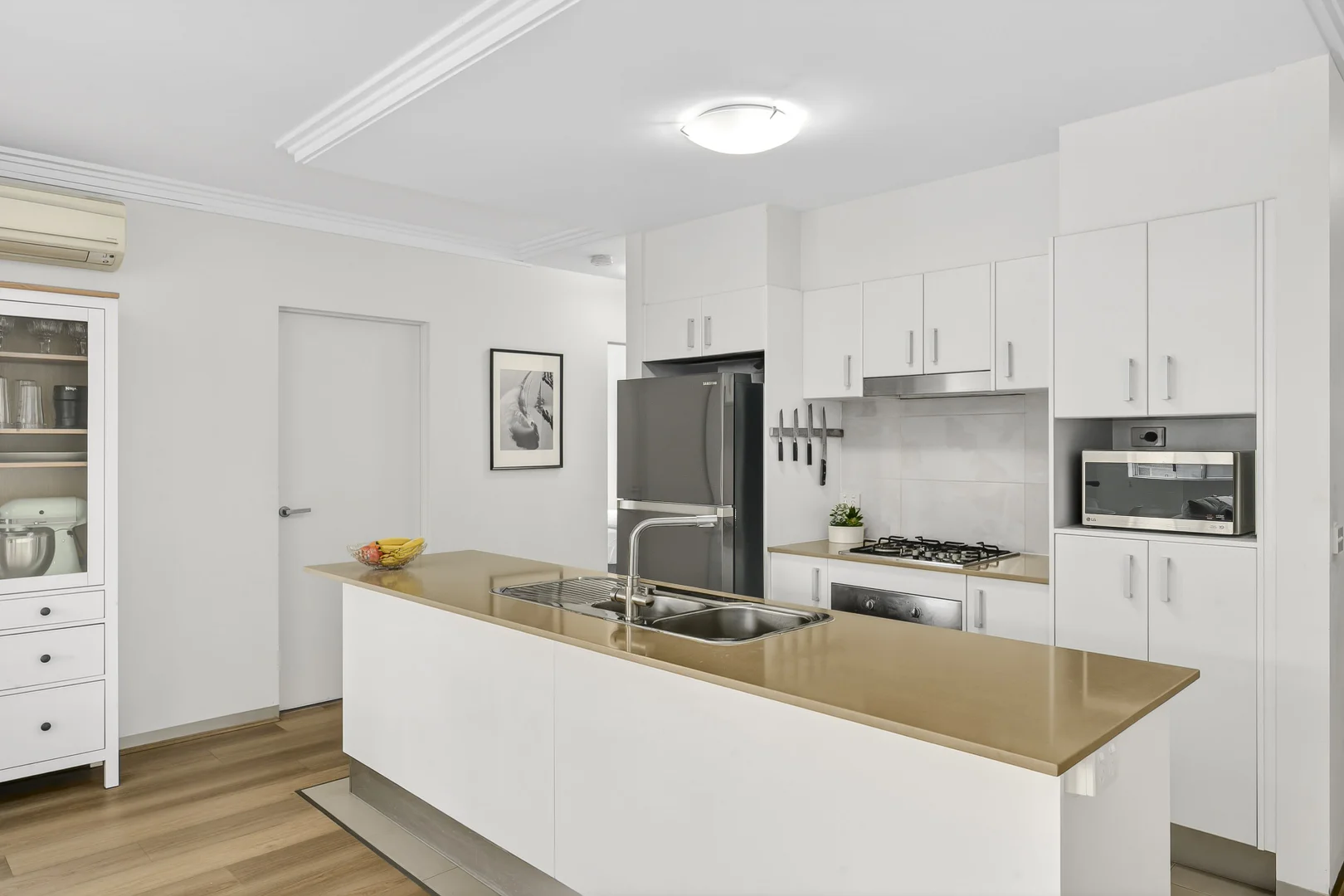 Additional image 3 of 10/11-13 Holborn Avenue, Dee Why NSW 2099