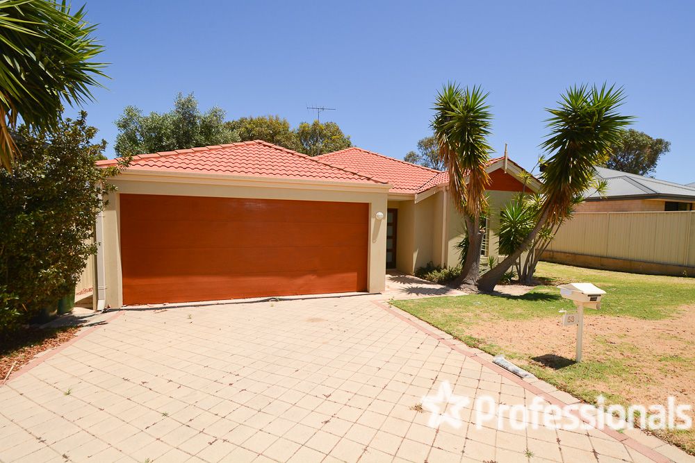 4 bedrooms House in 53 Iluka Road DAWESVILLE WA, 6211