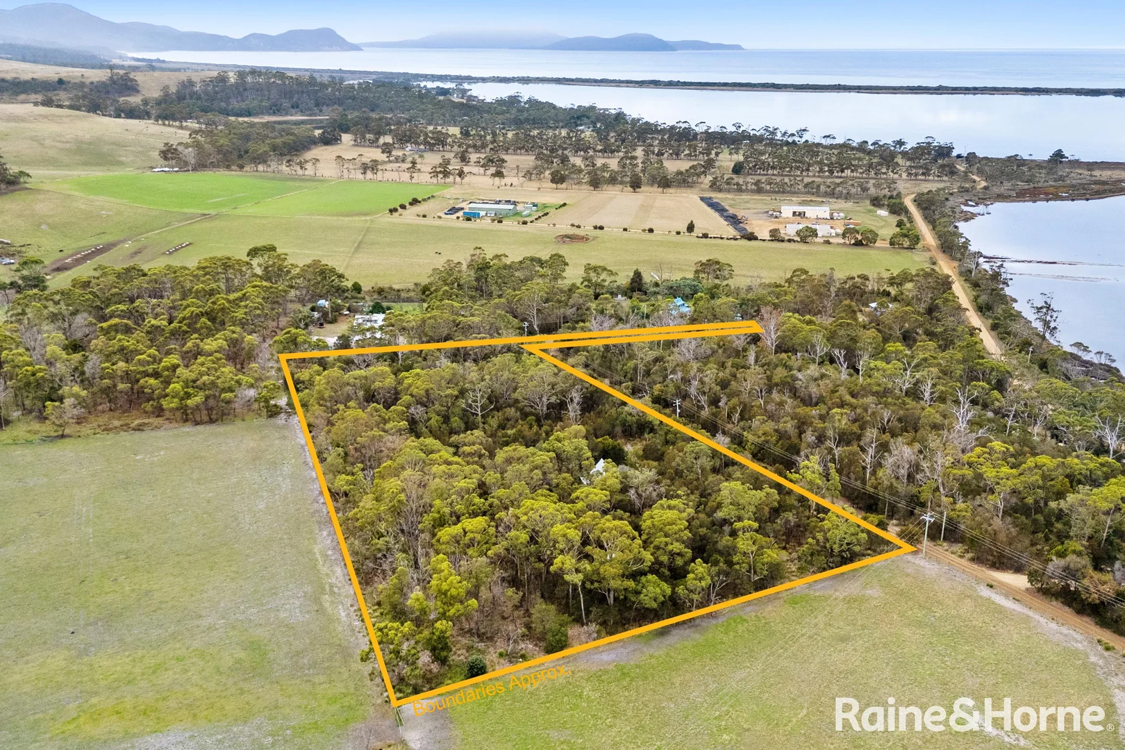 Additional image 27 of 6 Pelican Place, Boomer Bay TAS 7177