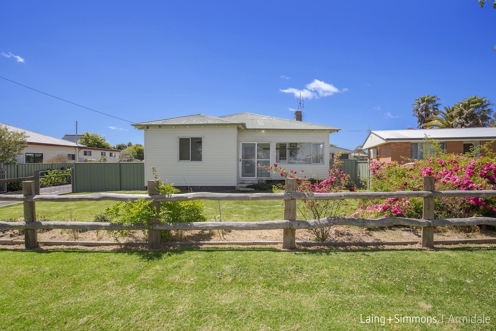 70 Queen Street, Uralla NSW 2358, Image 0