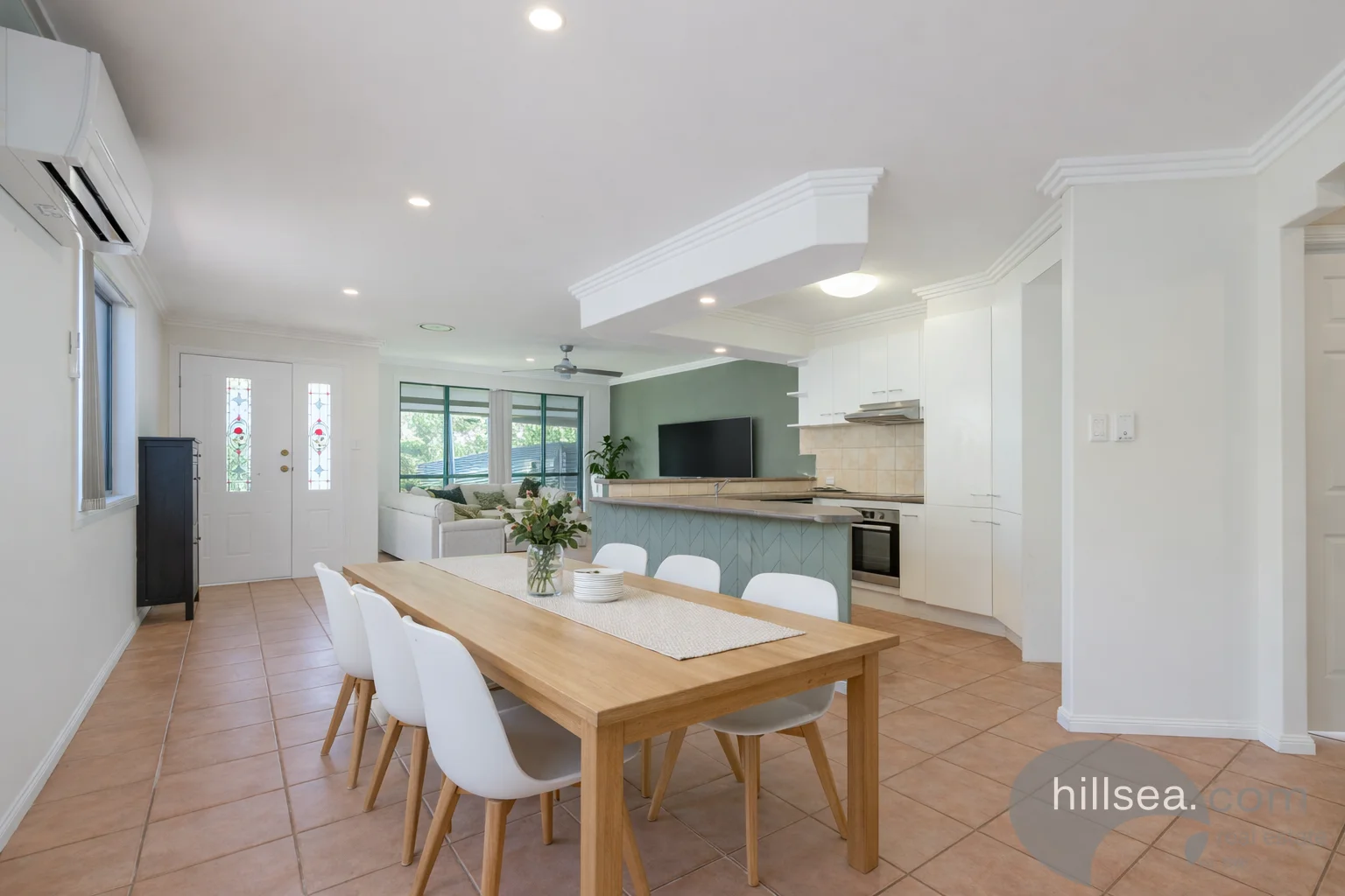 Additional image 4 of 2/45 Brown Street, Labrador QLD 4215