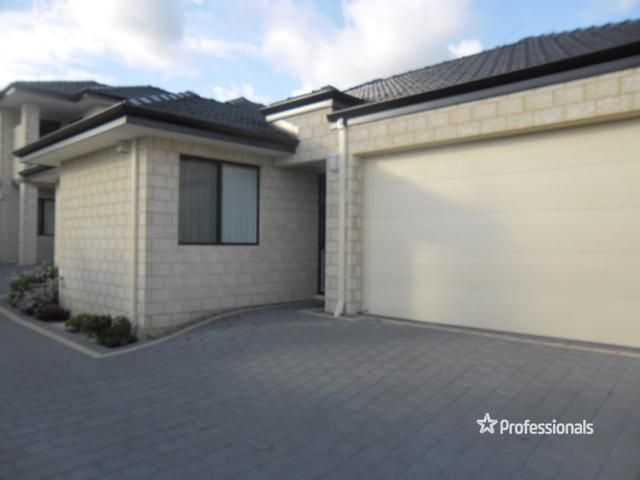 3 bedrooms House in 13b Ravenswood Drive NOLLAMARA WA, 6061