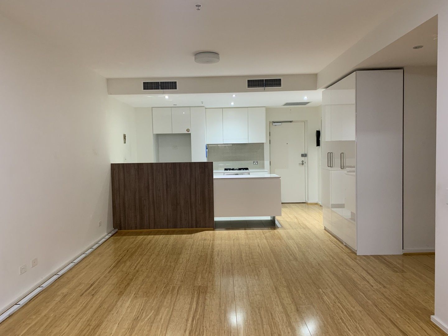 1 bedrooms Apartment / Unit / Flat in 105B/1 Jack bramham Drive HURSTVILLE NSW, 2220