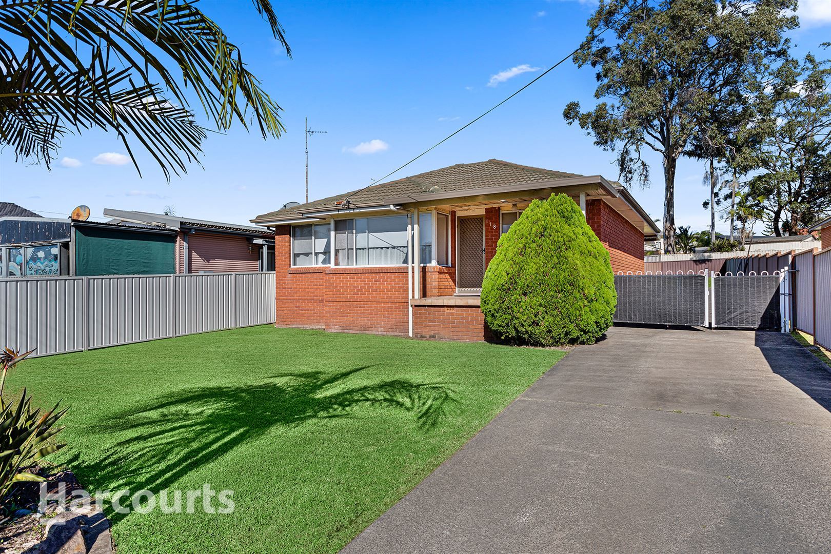 118 The Boulevarde, Oak Flats NSW 2529 House For Rent 400 Domain