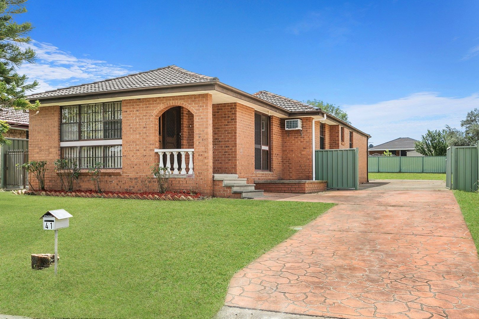 41 Apache Road, Bossley Park NSW 2176, Image 1