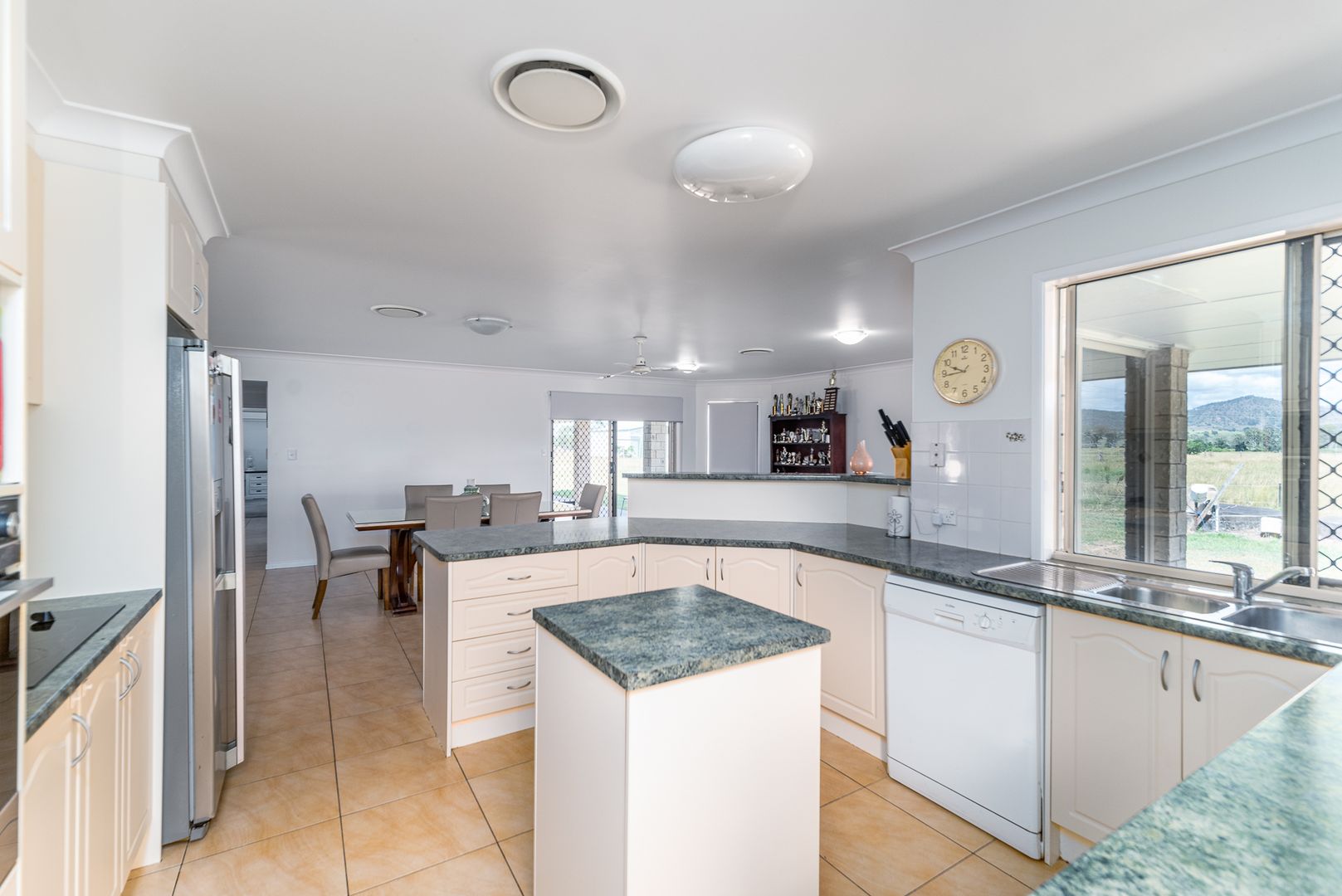 8576 Mount Lindesay Highway, Laravale QLD 4285, Image 1