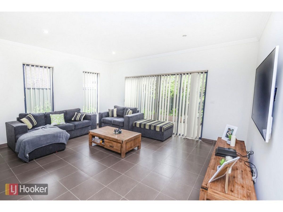 6/5 Korab Place, Roxburgh Park VIC 3064, Image 1