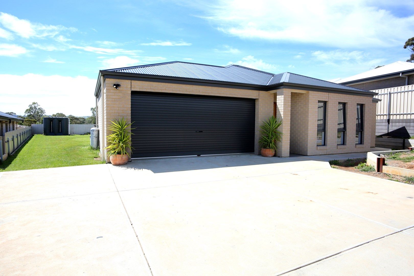 1 Heath Close, Clare SA 5453, Image 0