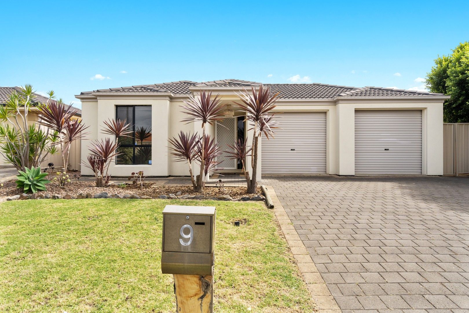 3 bedrooms House in 9 Blue Bay Avenue ALDINGA BEACH SA, 5173