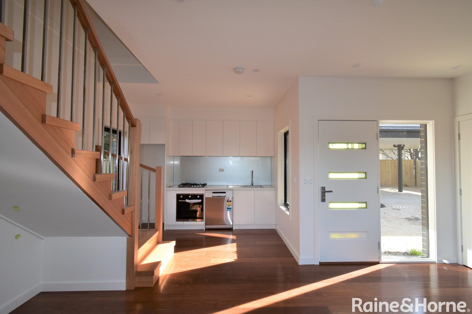 2 bedrooms Townhouse in 1/35A Union Grove SPRINGVALE VIC, 3171