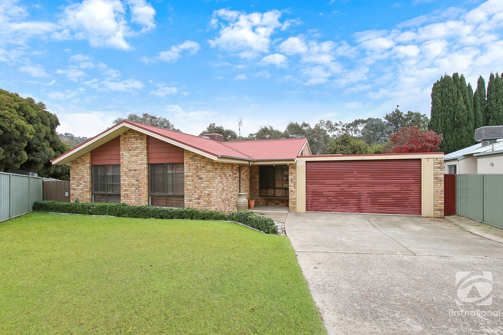 3 bedrooms House in 4 Bower  Place WODONGA VIC, 3690