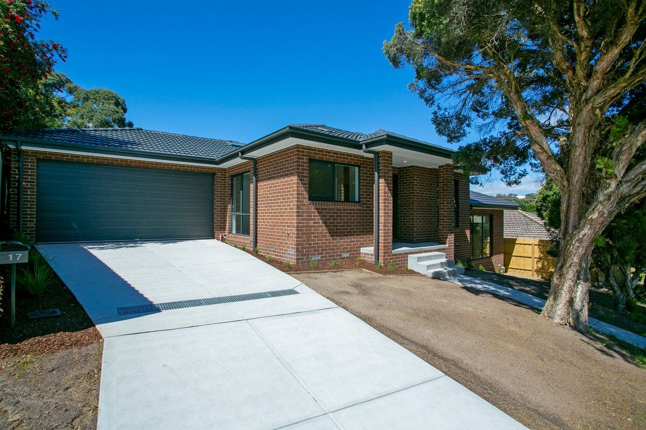 3 bedrooms House in 17 Horatio Court LILYDALE VIC, 3140