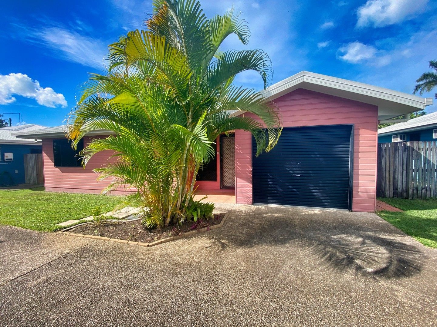 2/5 East Street, Sarina QLD 4737, Image 0