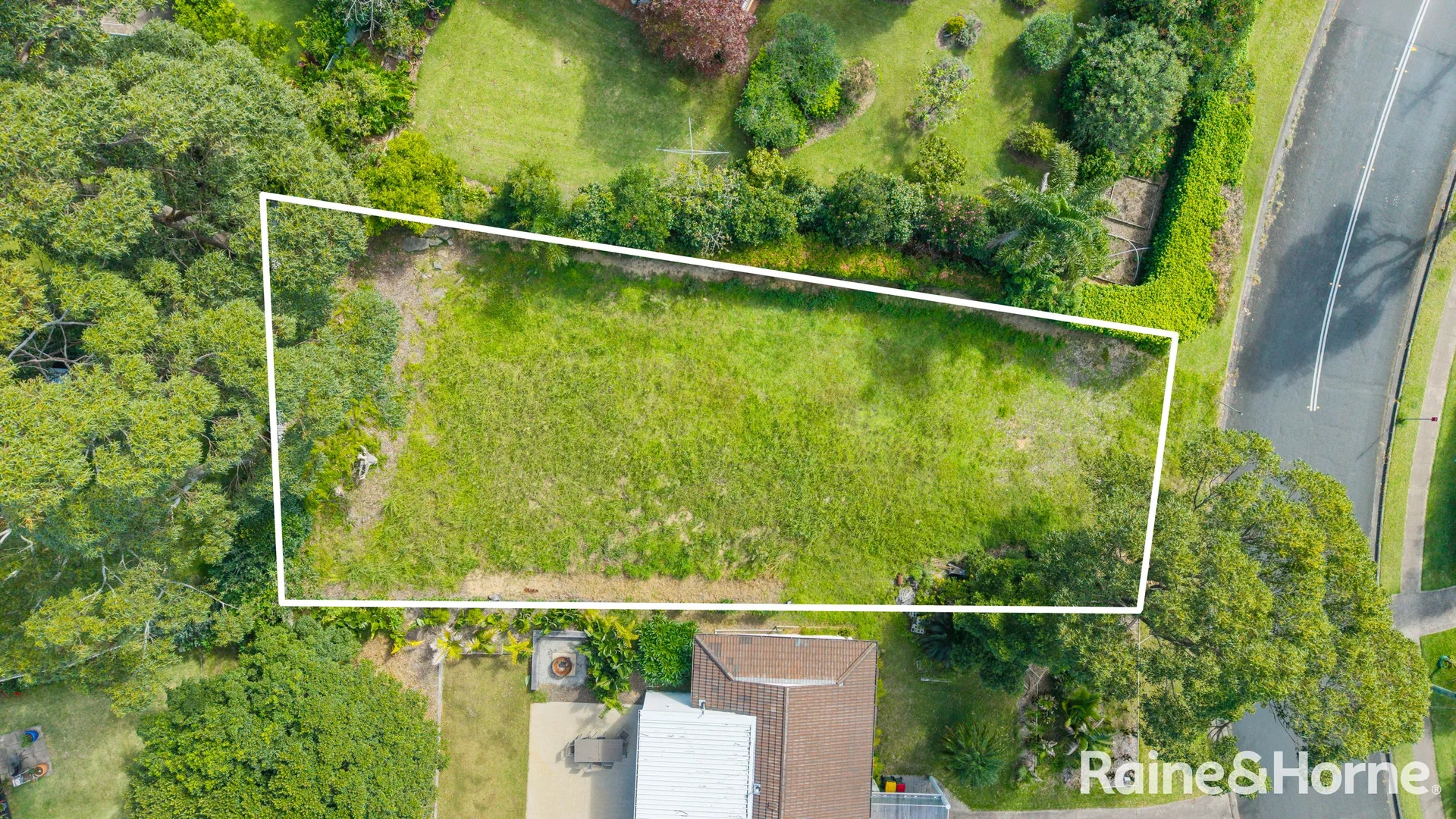 Additional image 2 of 33 Tallwood Avenue, Mollymook Beach NSW 2539