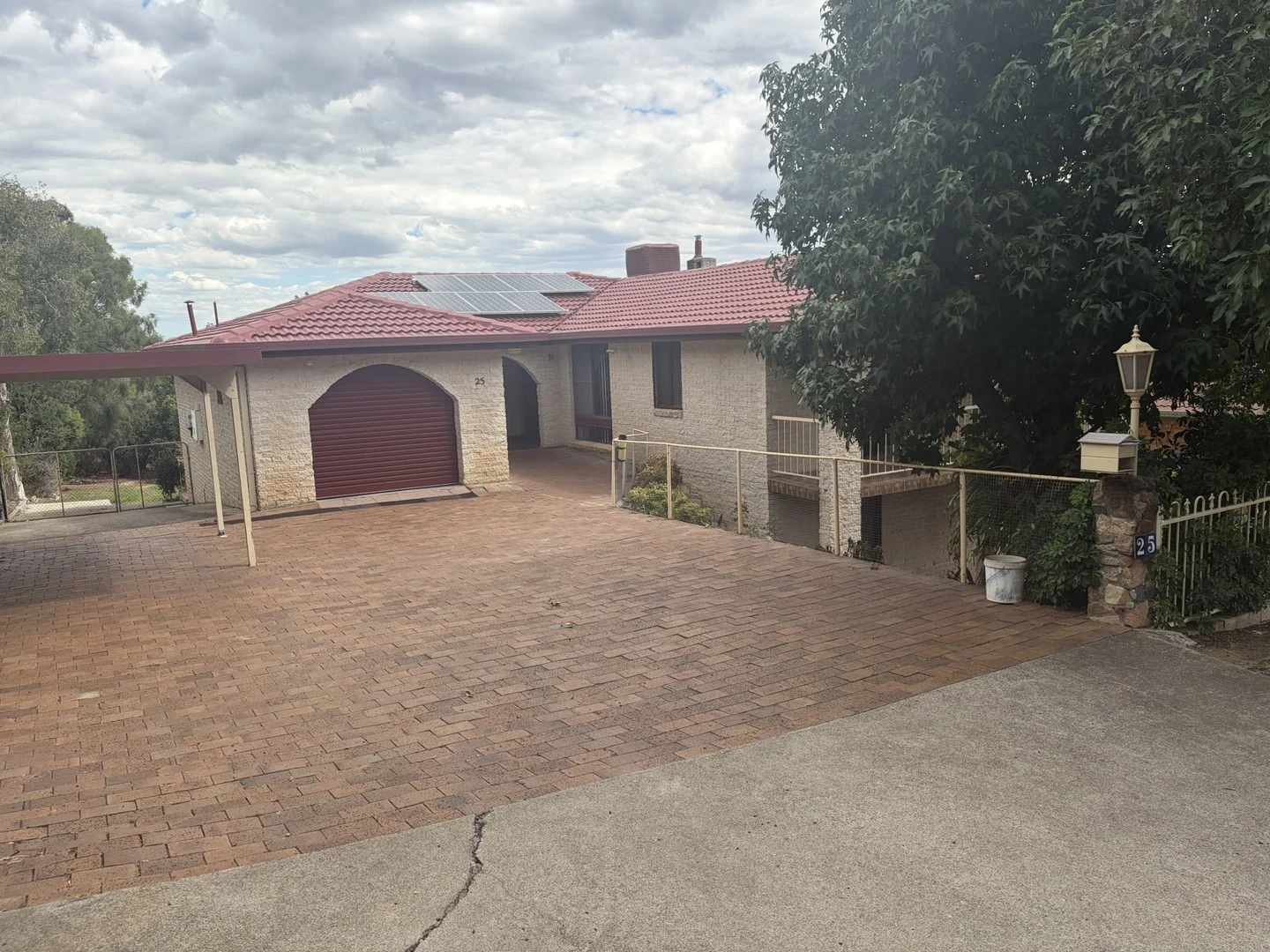 25 Monteray Street, Tamworth NSW 2340