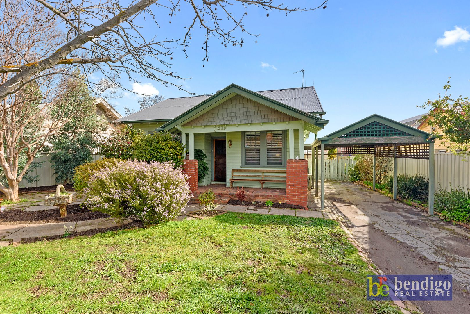 20 Russell Street, Quarry Hill Property History & Address Research