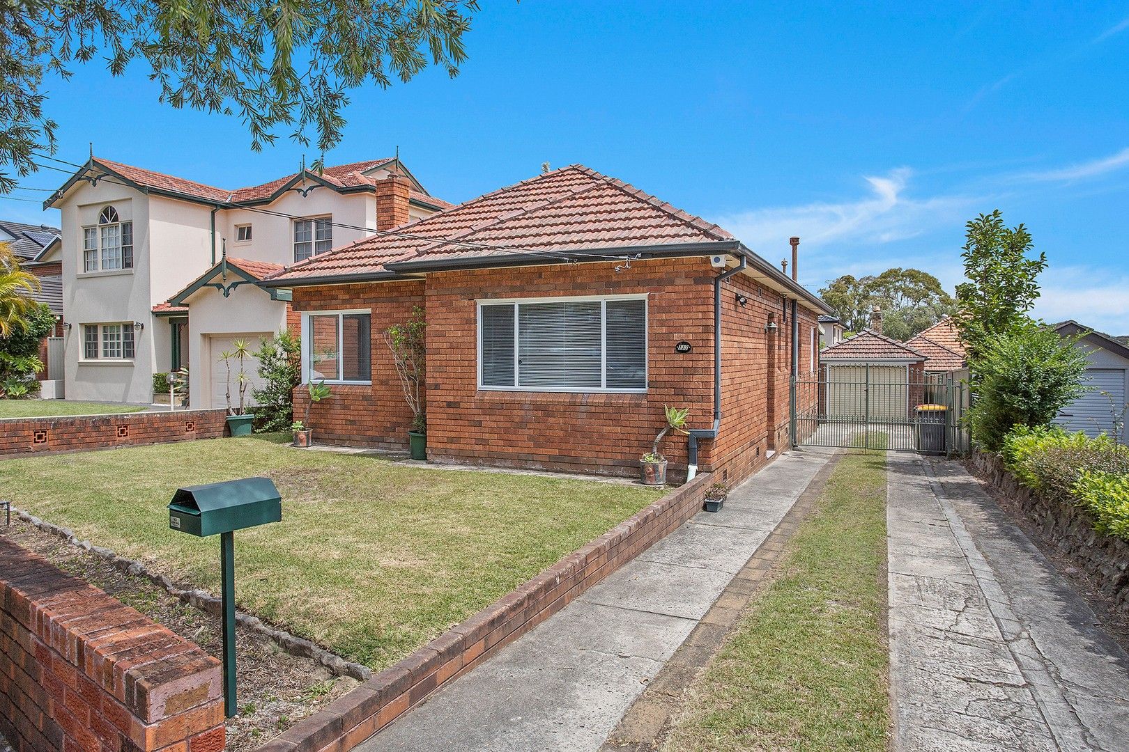 3 bedrooms House in 113 Bardwell Road BARDWELL PARK NSW, 2207