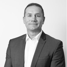 Darren Bennett, Sales representative