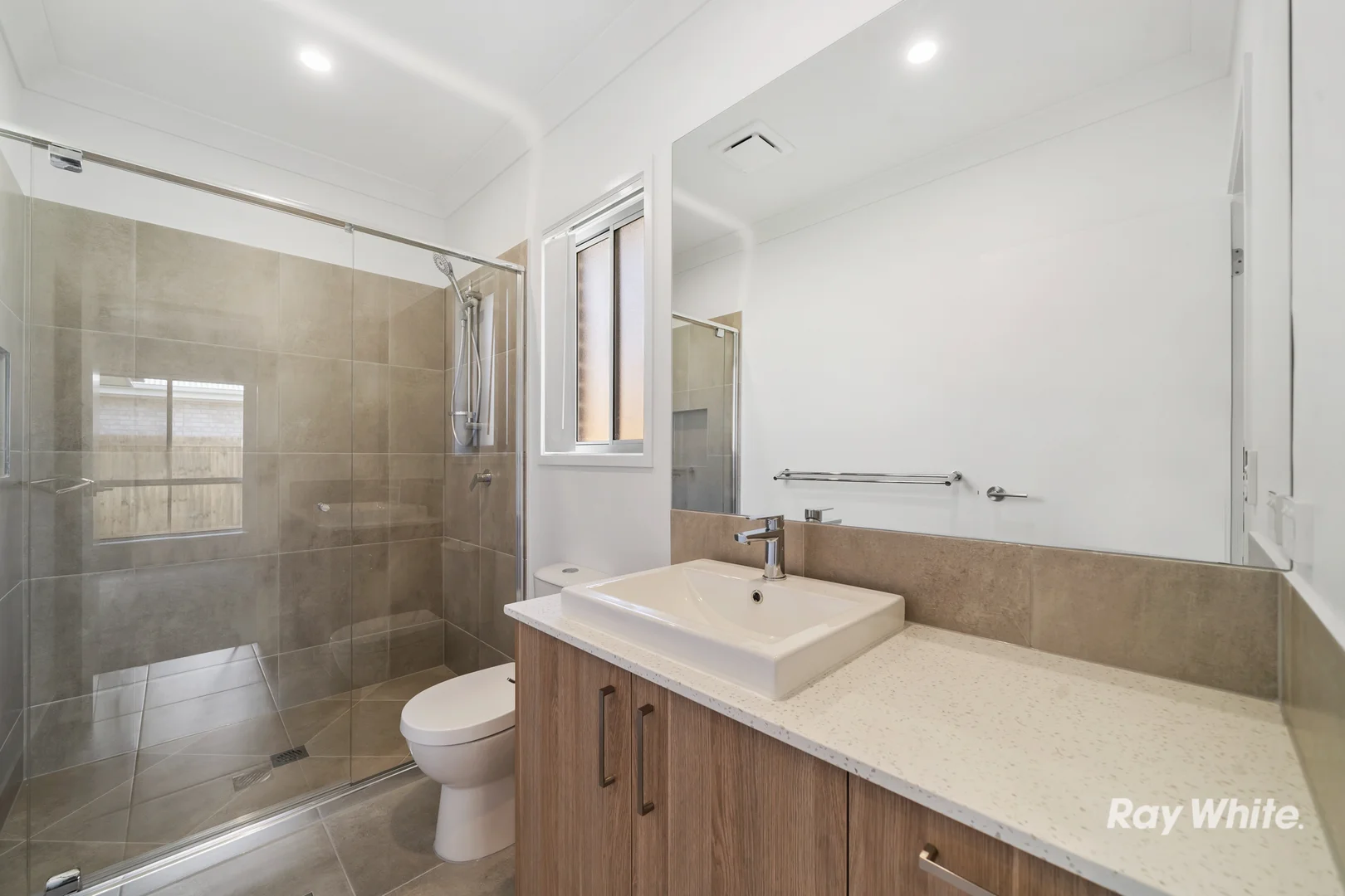 Additional image 8 of 33 John Drive, Collingwood Park QLD 4301