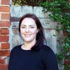 Cassie Edwards, Sales representative