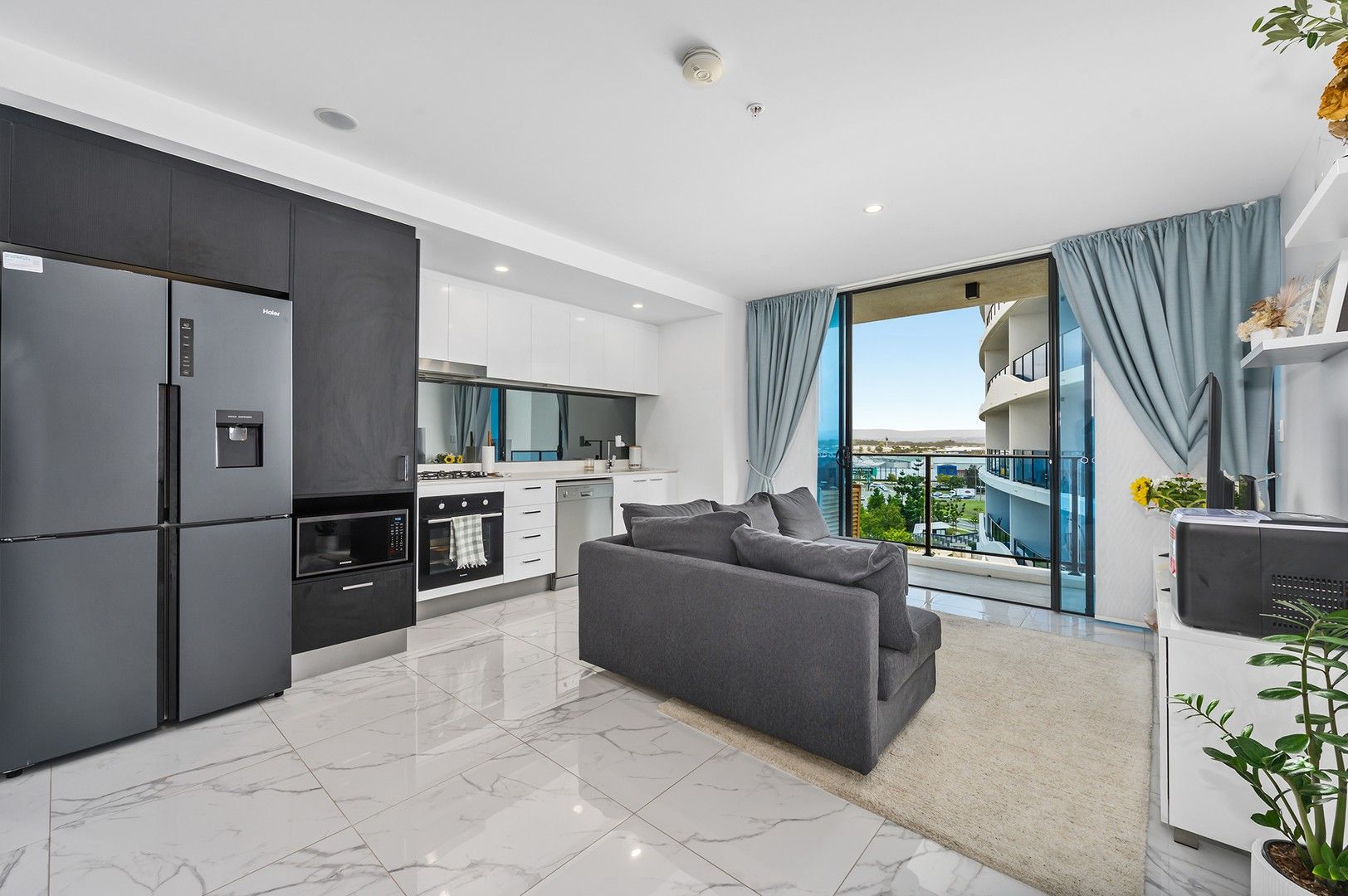4812/5 Harbour Side Court, Biggera Waters QLD 4216, Image 0