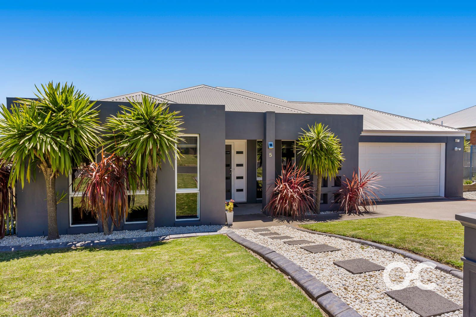 5 Begonia Place, Orange NSW 2800, Image 0