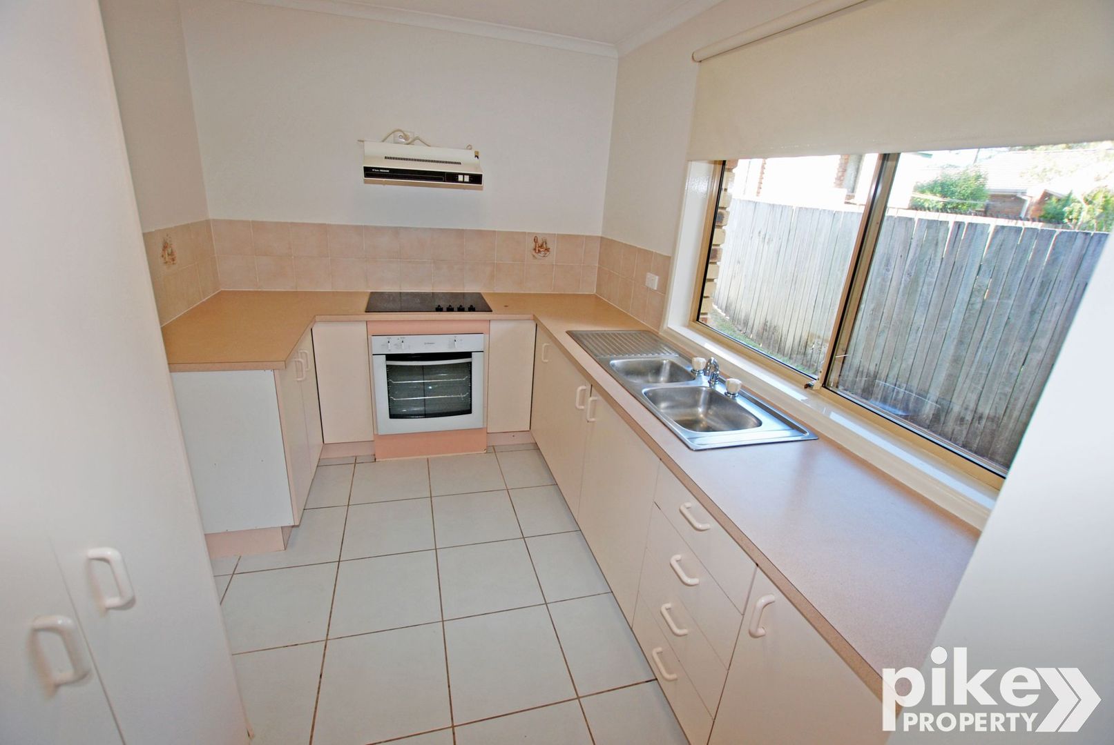 1/2 Mountain Vista Court, Morayfield QLD 4506, Image 2