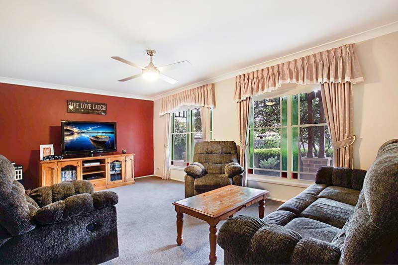 4 Yarra Close, Kearns NSW 2558, Image 1