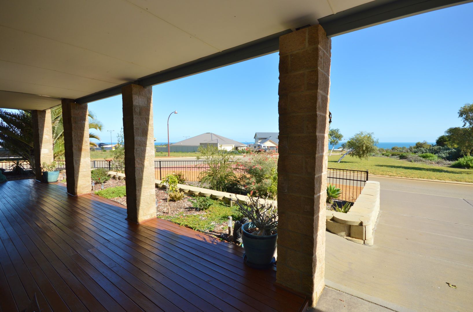 9 Garnet Way, Kalbarri WA 6536, Image 2