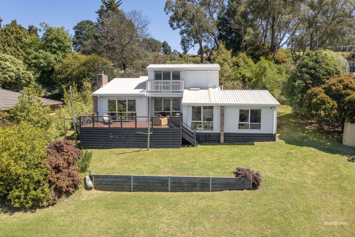 Sold 11 Peters Road, Seville East VIC 3139 on 23 Nov 2023 2018847322