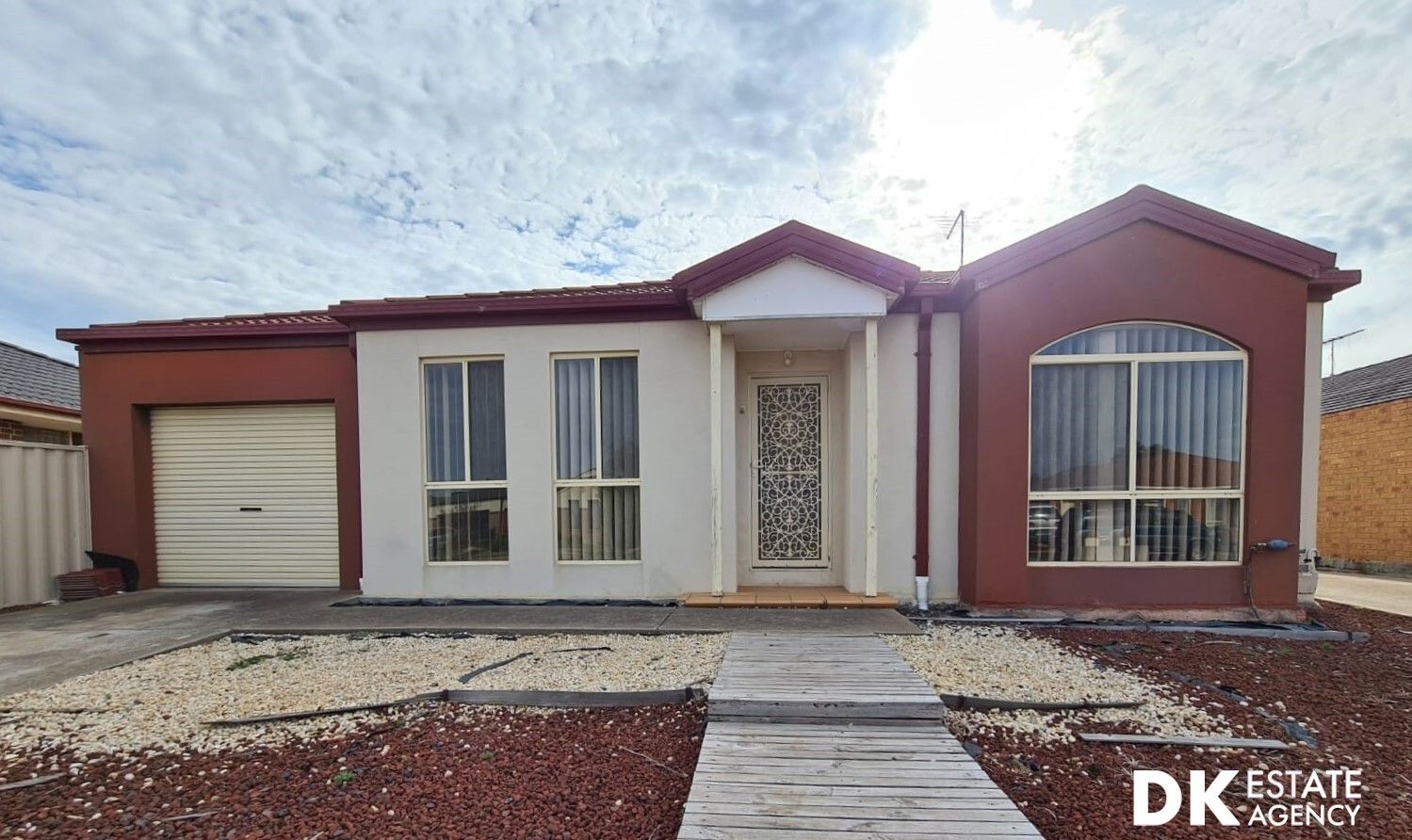 3 bedrooms House in 1/24 Harmony Drive TARNEIT VIC, 3029