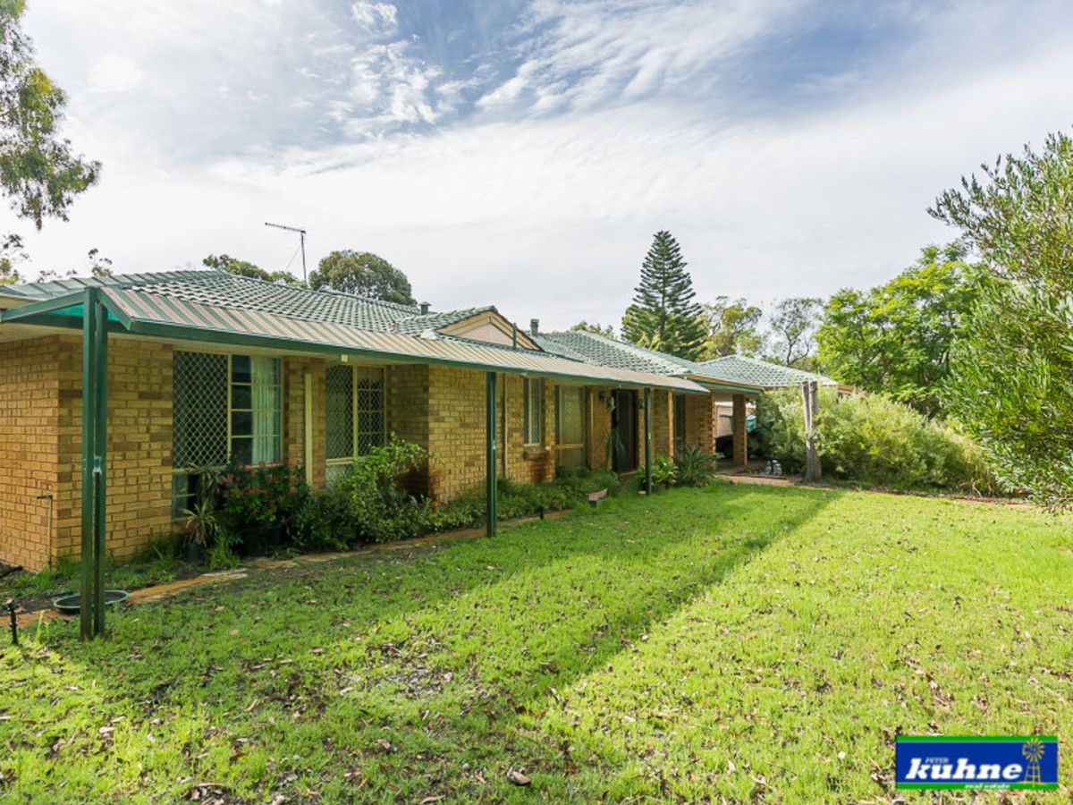 27 Aveley Road, Belhus WA 6069, Image 0