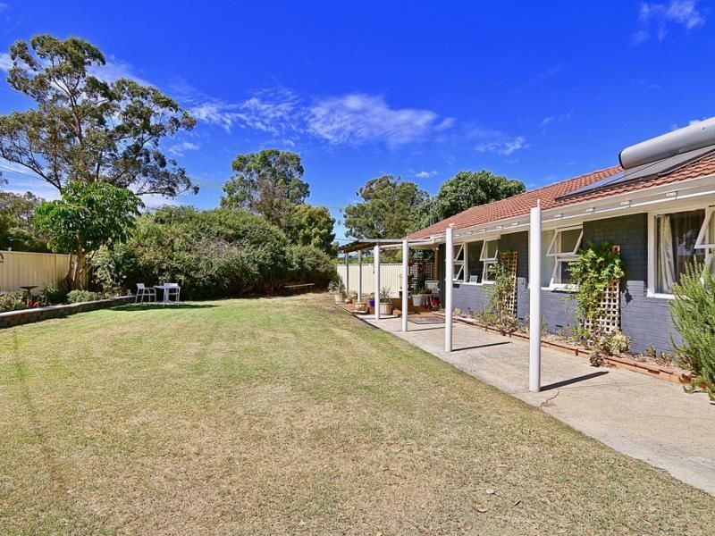 4 bedrooms House in 19 Brookman Avenue LANGFORD WA, 6147