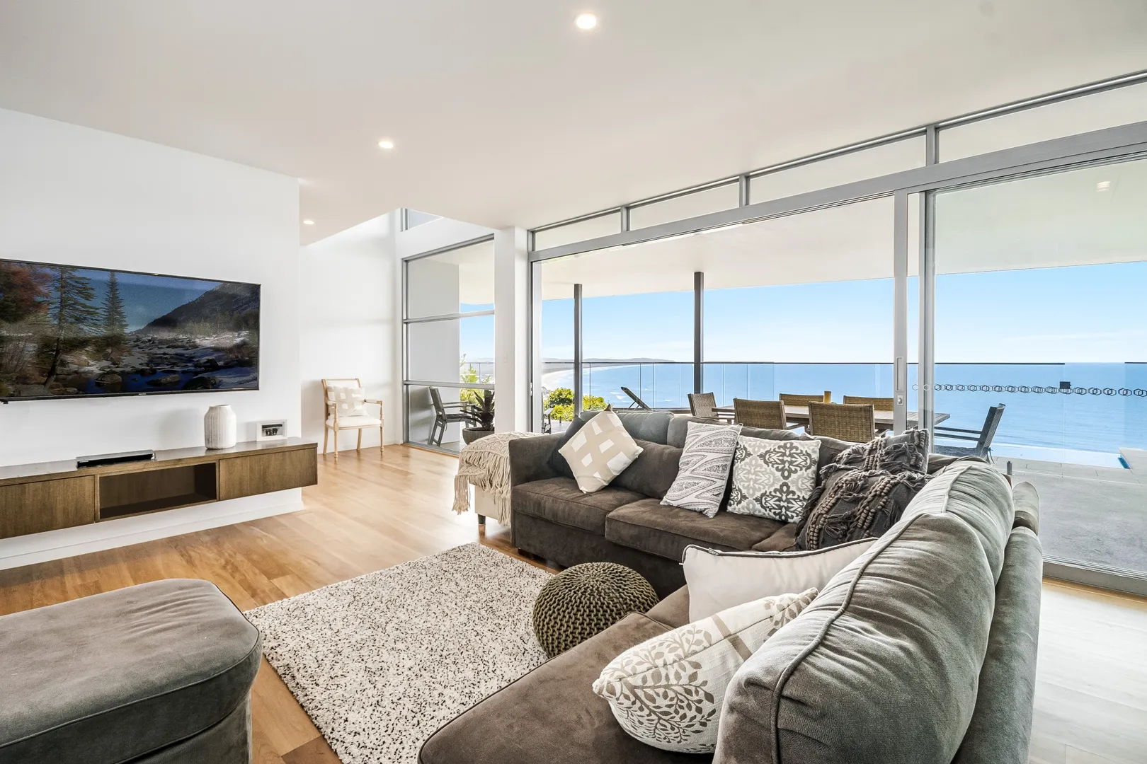 Elevated Architectural Masterpiece with World Class Panoramic Ocean Views - View 6