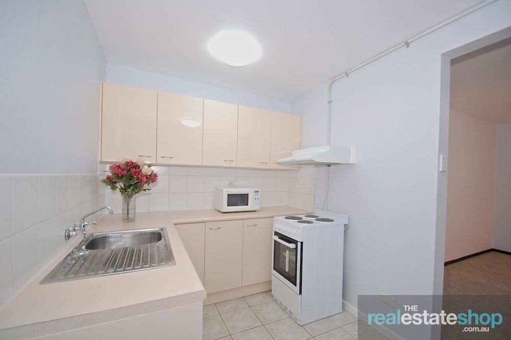 4/127 Madigan Street, Hackett ACT 2602, Image 2