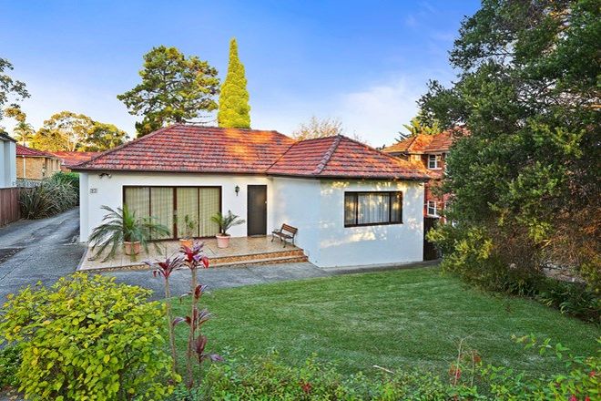 Picture of 93 Eastern Valley Way, CASTLECRAG NSW 2068