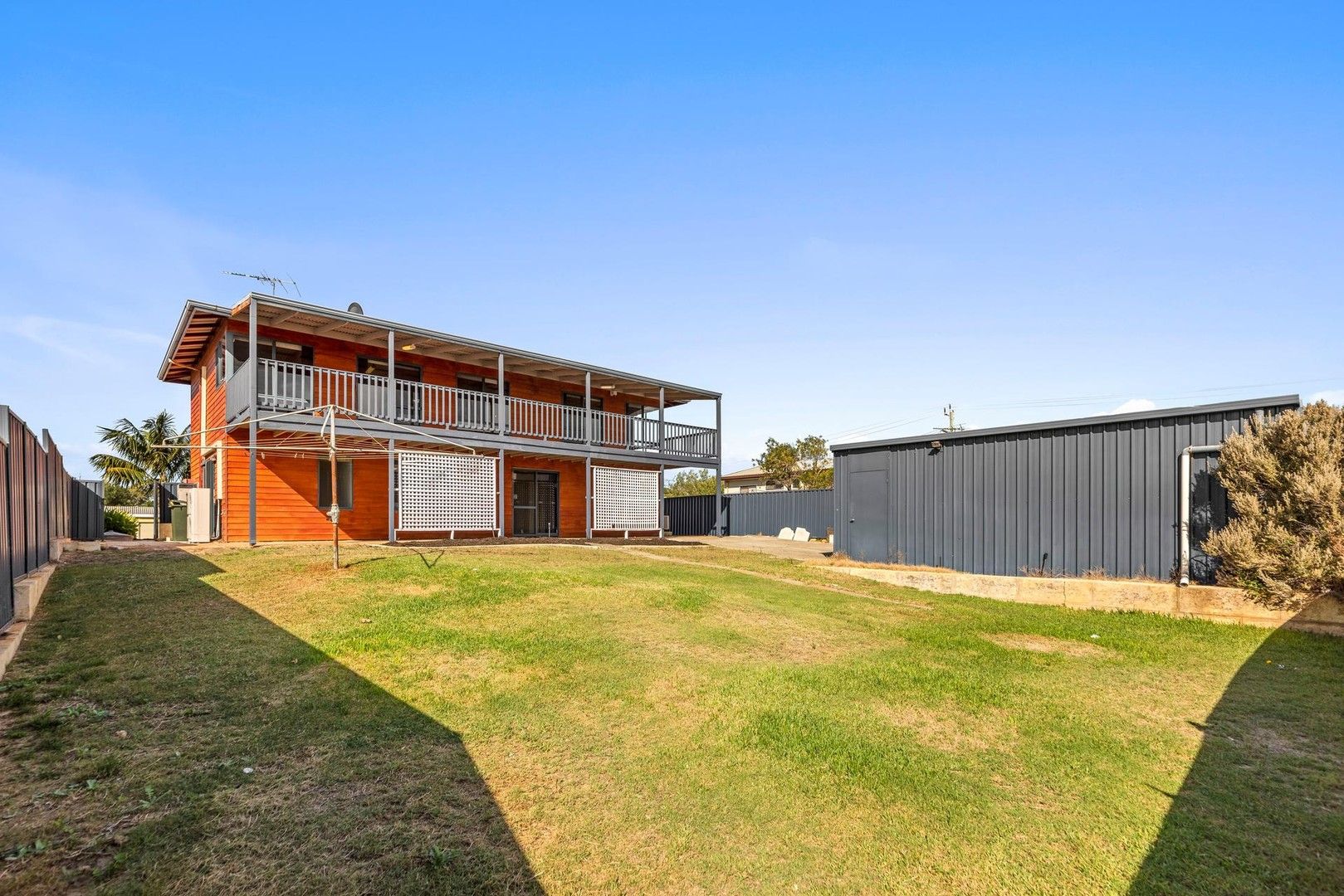 4 Cornwallis Road, Madora Bay WA 6210, Image 2