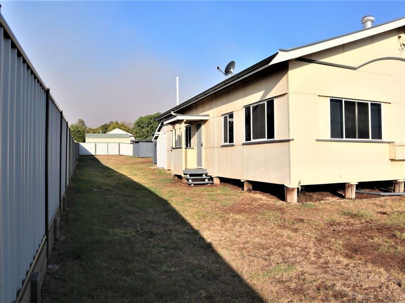 1 bedrooms Duplex in 2/60 King Street KINGAROY QLD, 4610