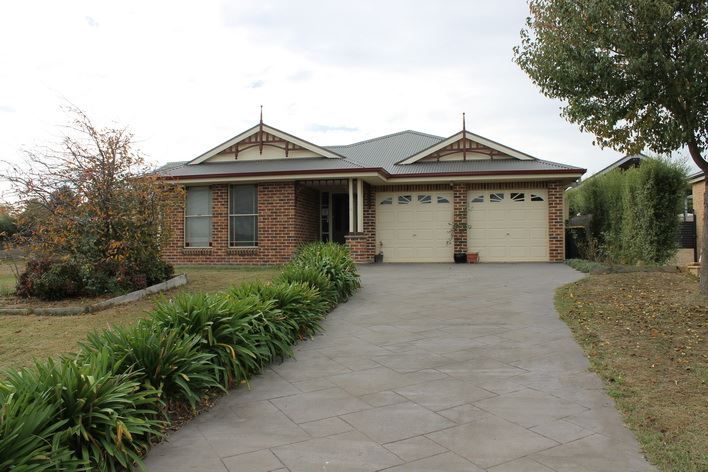 11 Hassall Court, Braidwood NSW 2622, Image 0