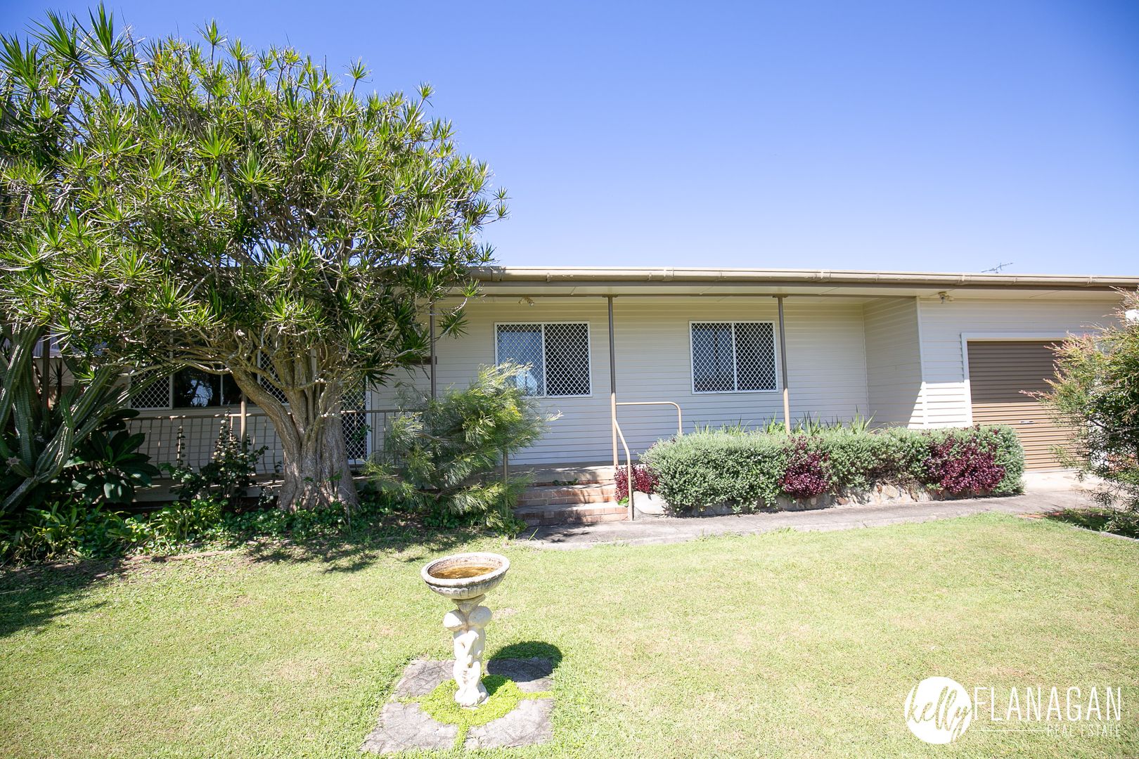 42 Main Street, Crescent Head Property History & Address Research