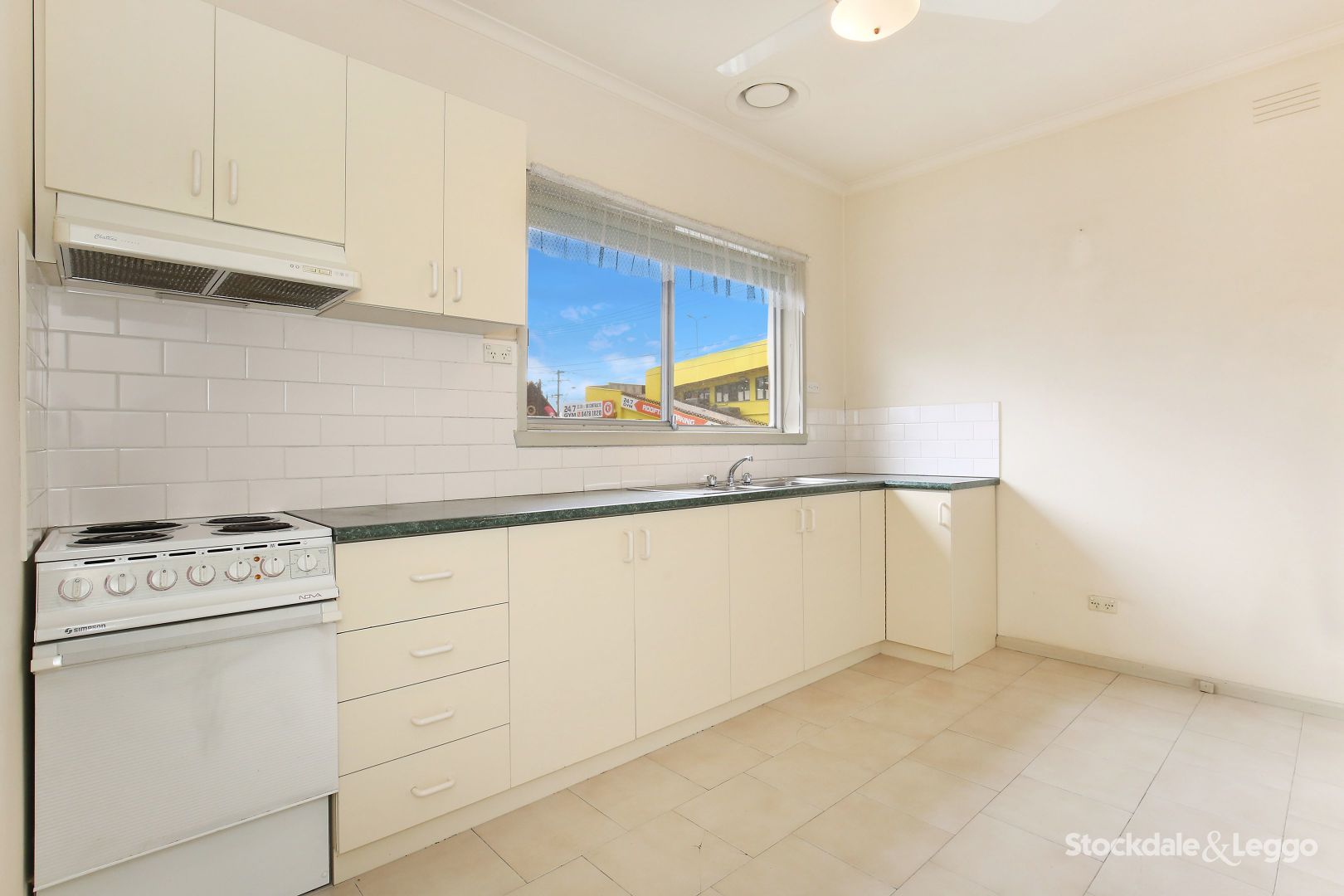 2/2 Station Street, Reservoir VIC 3073, Image 2