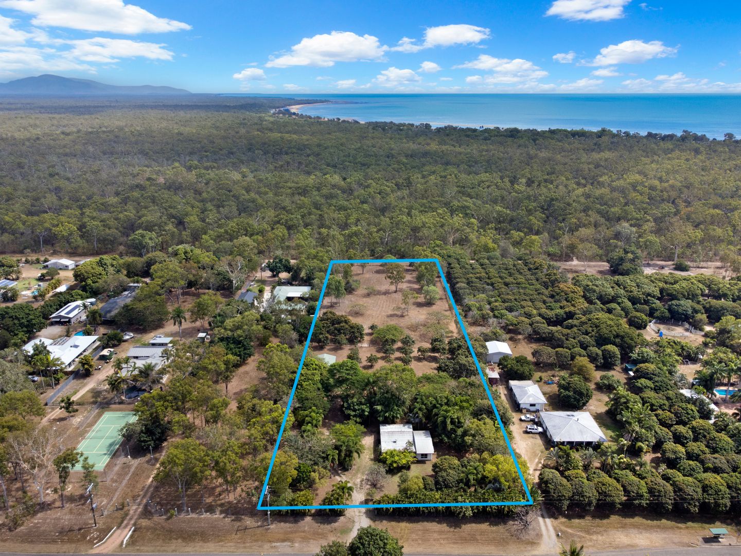 101 Toolakea Beach Road, Bluewater QLD 4818, Image 1